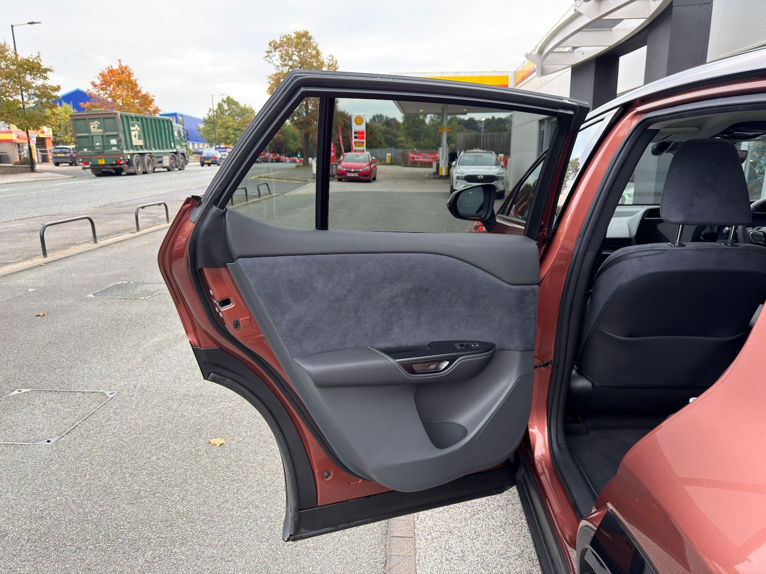 Used Lexus RZ 2023 for sale - 76997887: Photo 52