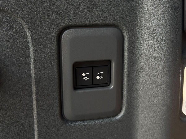 Used Land Rover Defender 110 2024 for sale - 76199877: Photo 63