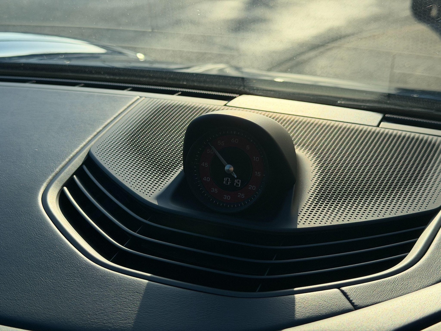 Used Porsche Taycan 2022 for sale - 77203940: Photo 11