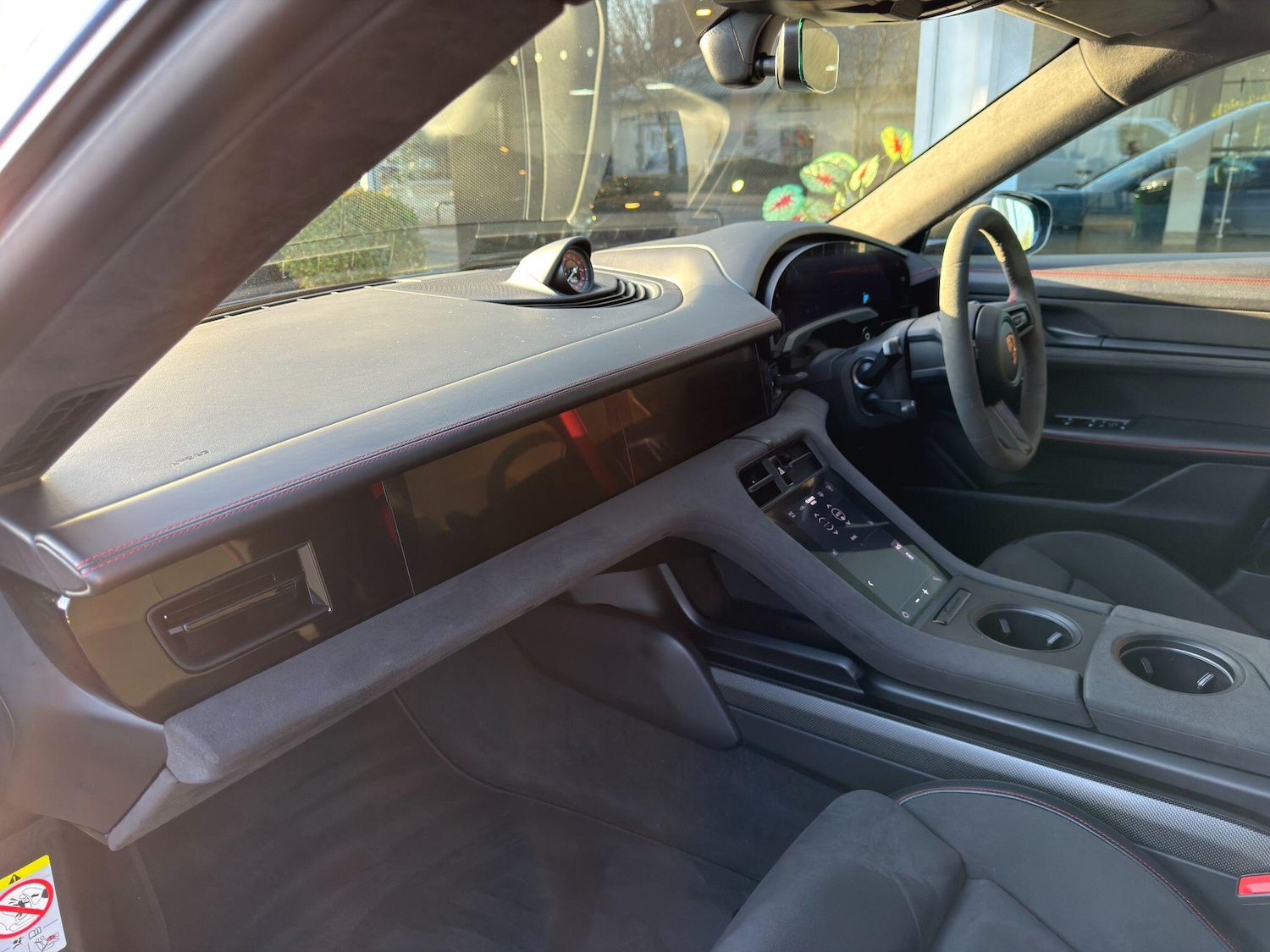 Used Porsche Taycan 2022 for sale - 77203940: Photo 14