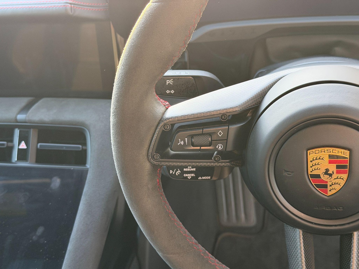 Used Porsche Taycan 2022 for sale - 77203940: Photo 28