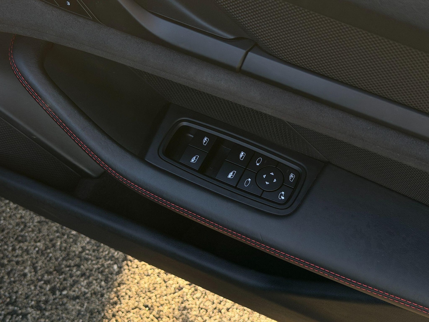 Used Porsche Taycan 2022 for sale - 77203940: Photo 33