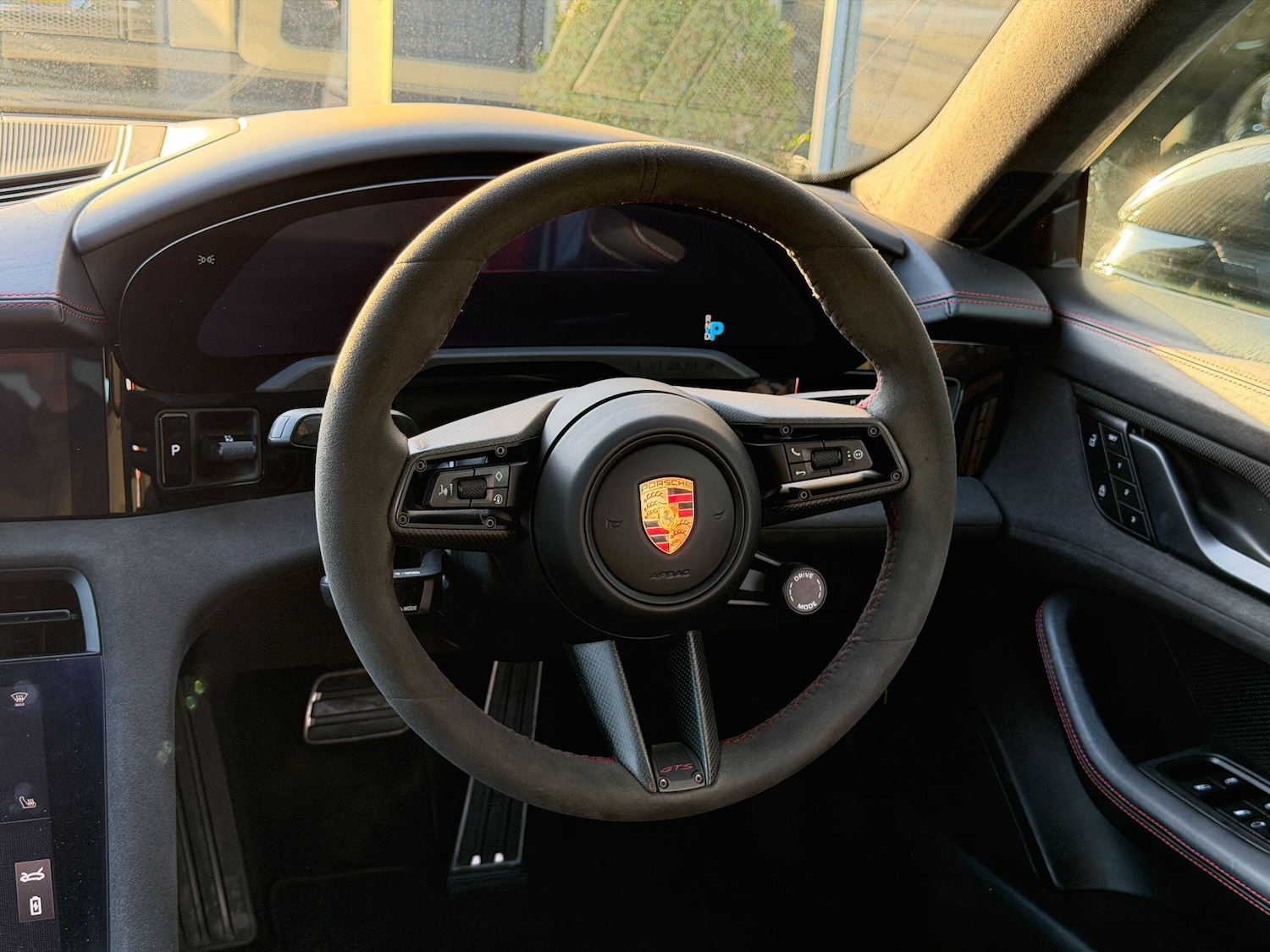 Used Porsche Taycan 2022 for sale - 77203940: Photo 43