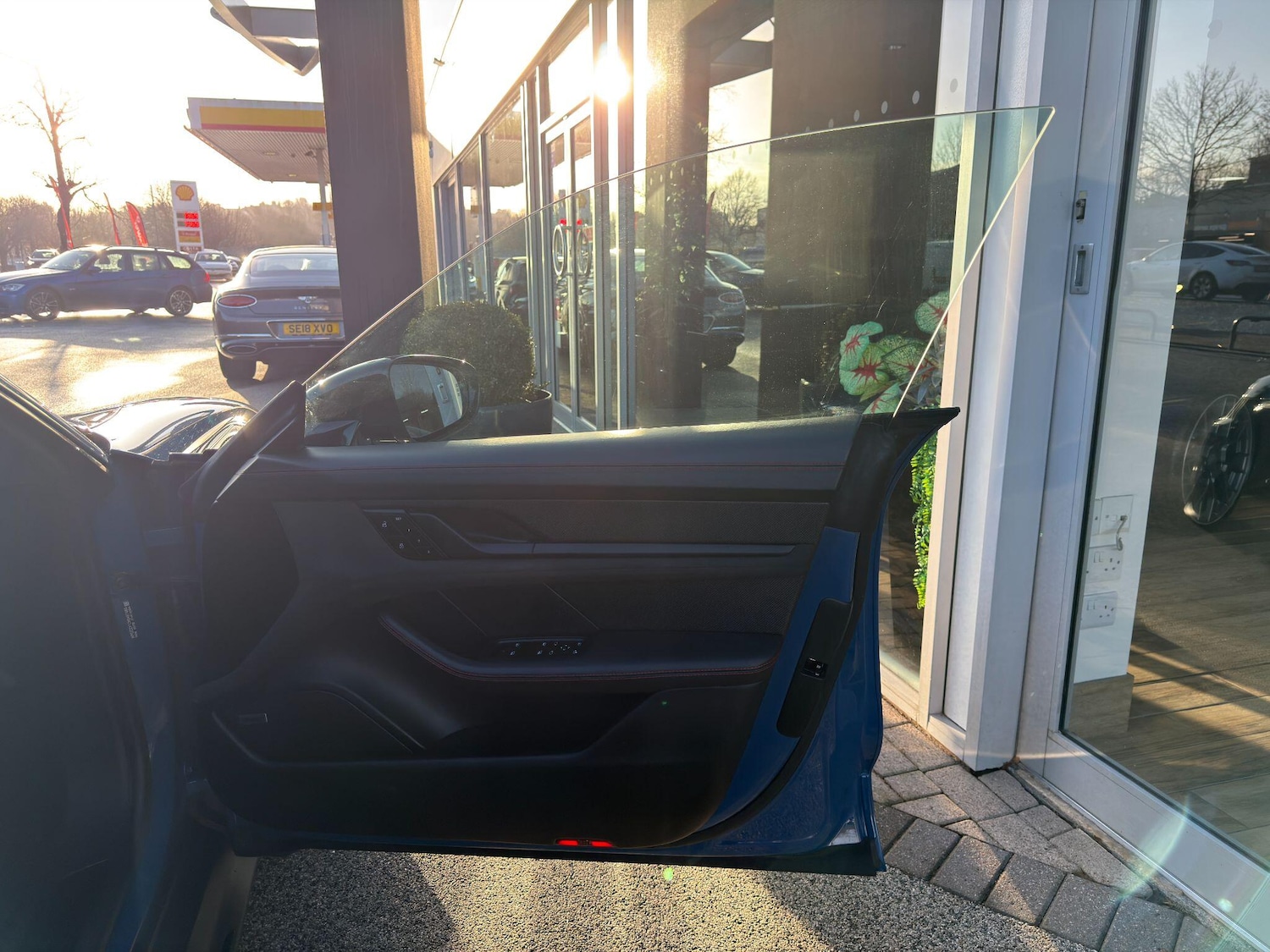 Used Porsche Taycan 2022 for sale - 77203940: Photo 64