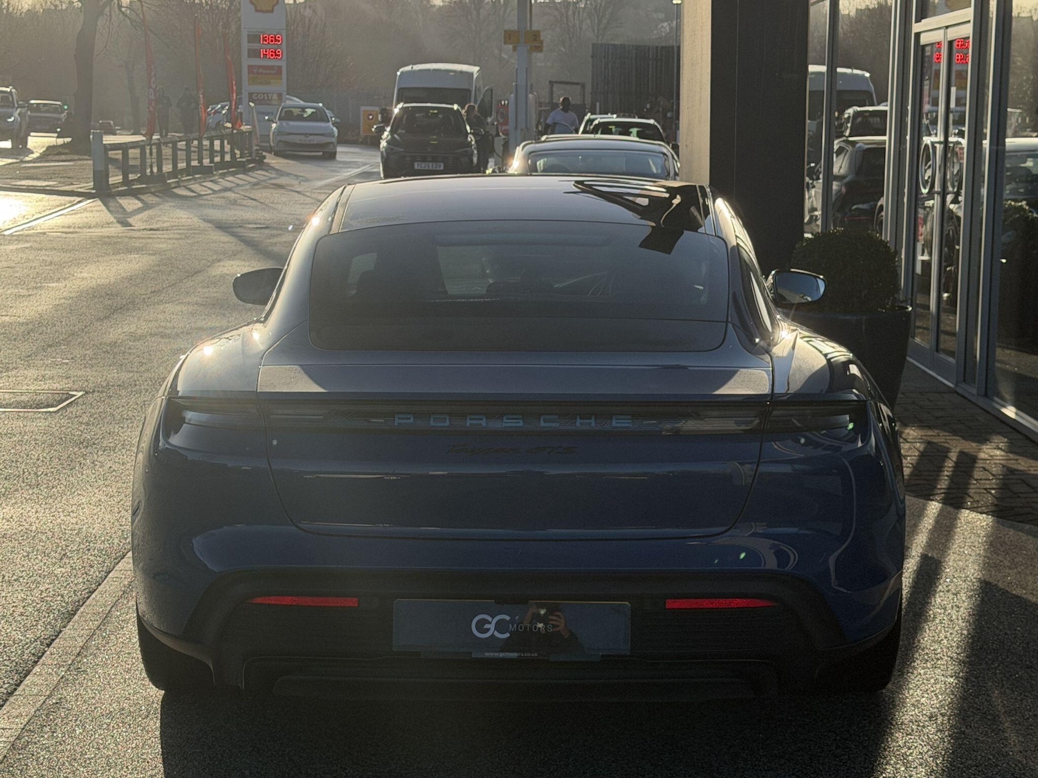 Used Porsche Taycan 2022 for sale - 77203940: Photo 8