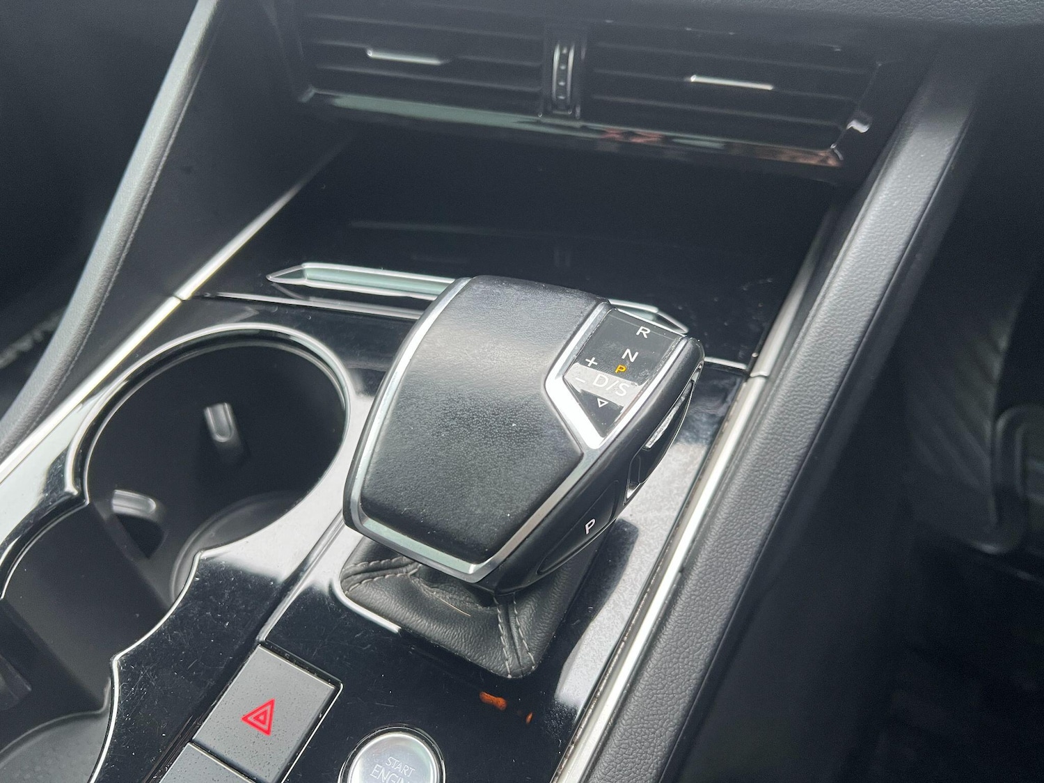 Used Volkswagen Touareg 2021 for sale - 77029565: Photo 28