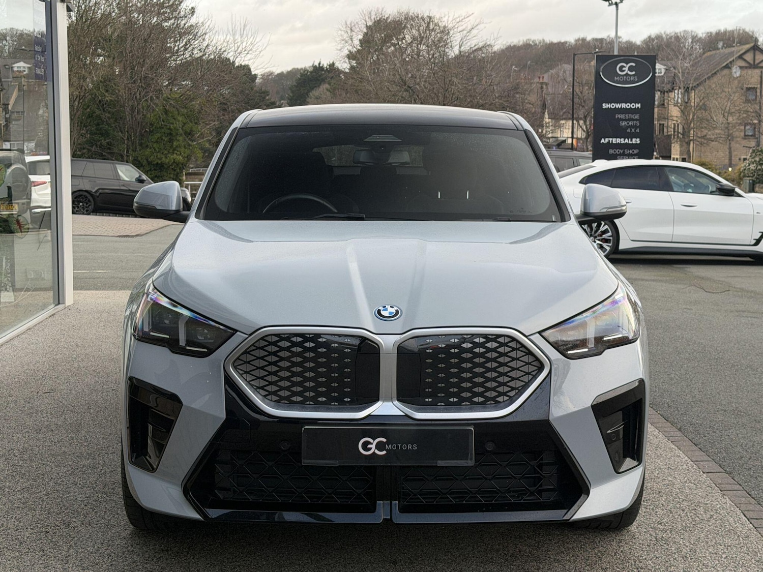 Used BMW iX2 2025 for sale - 77909304: Photo 2