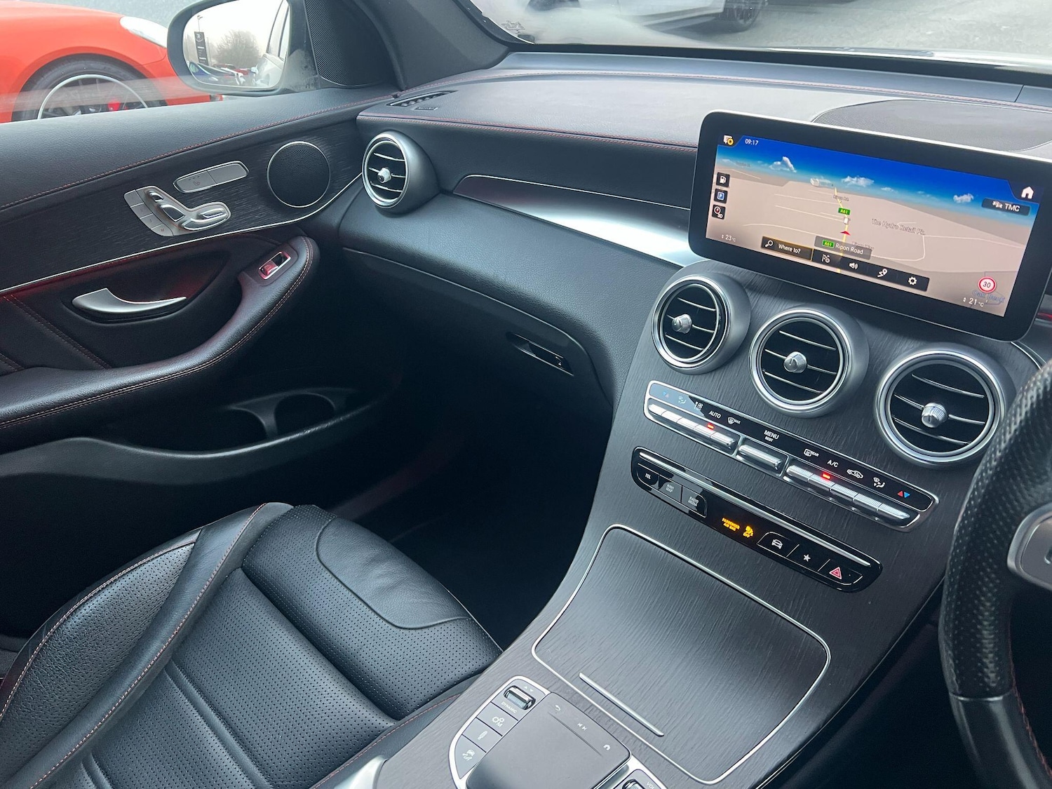 Used Mercedes-Benz GLC 2022 for sale - 77029255: Photo 29