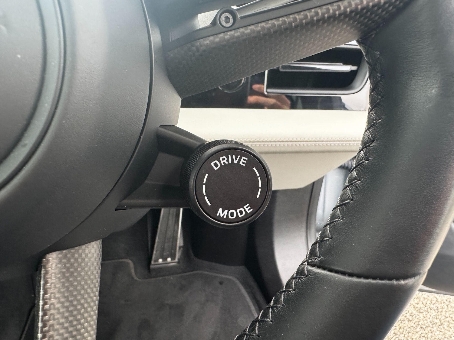 Used Porsche Taycan 2023 for sale - 76457511: Photo 35