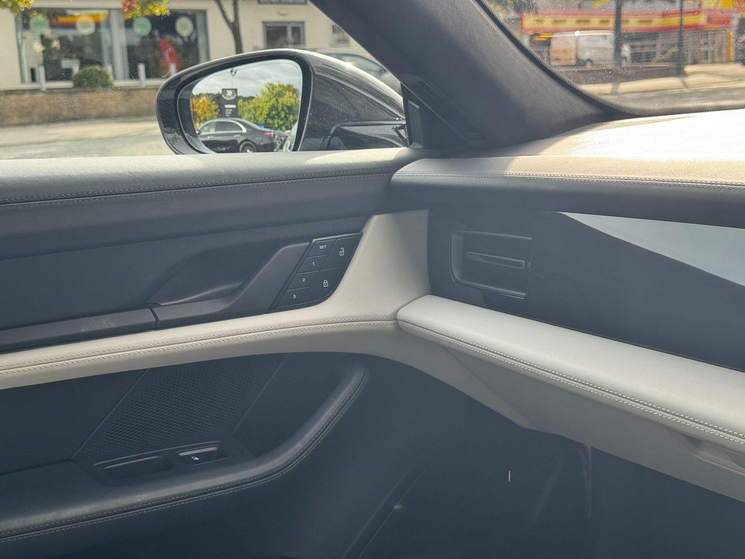 Used Porsche Taycan 2023 for sale - 76457511: Photo 60