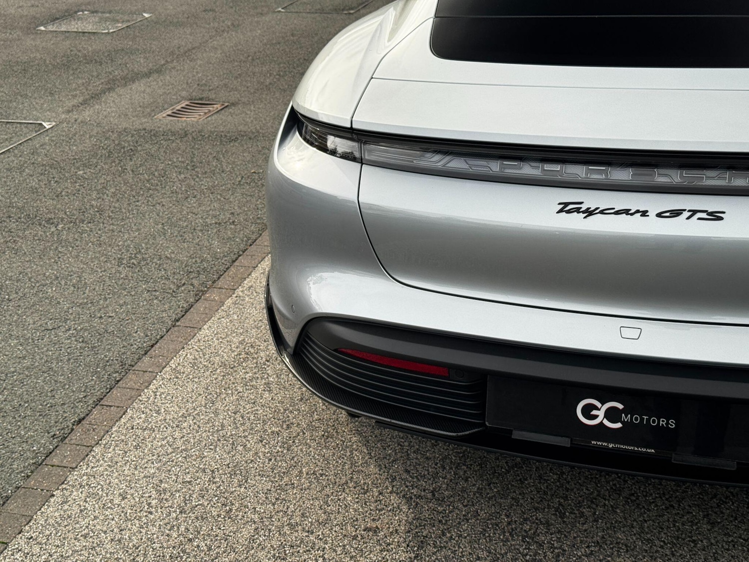 Used Porsche Taycan 2023 for sale - 76457511: Photo 64