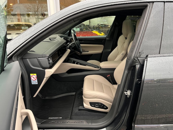 Used Porsche Macan 2024 for sale - 76326669: Photo 13