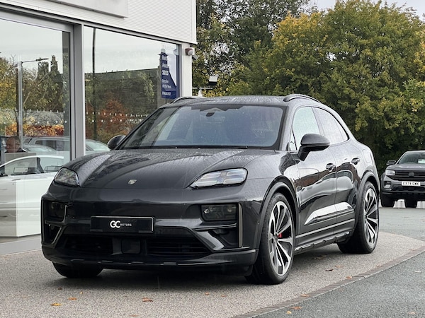 Used Porsche Macan 2024 for sale - 76326669: Photo 1