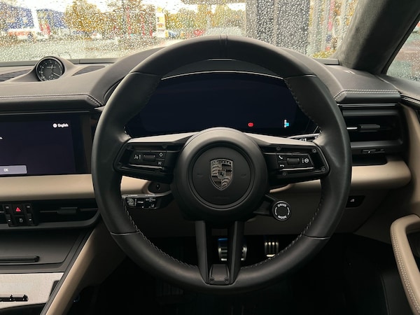 Used Porsche Macan 2024 for sale - 76326669: Photo 23
