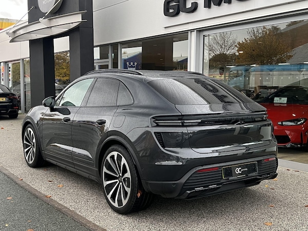 Used Porsche Macan 2024 for sale - 76326669: Photo 6