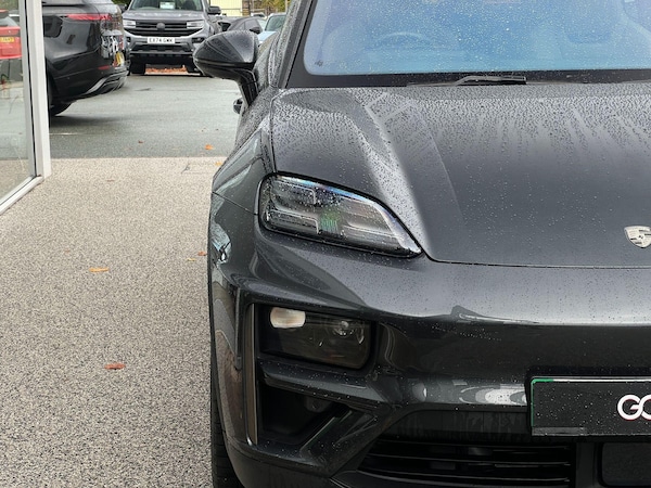 Used Porsche Macan 2024 for sale - 76326669: Photo 74