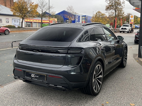 Used Porsche Macan 2024 for sale - 76326669: Photo 8