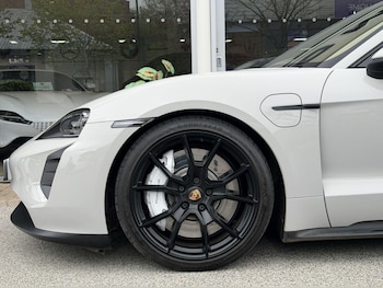 Used Porsche Taycan 2024 for sale - 78347376: Photo