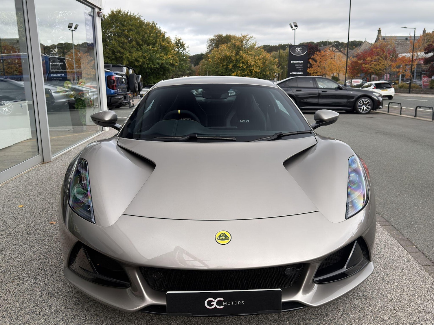 Used Lotus Emira 2024 for sale - 76801689: Photo 3