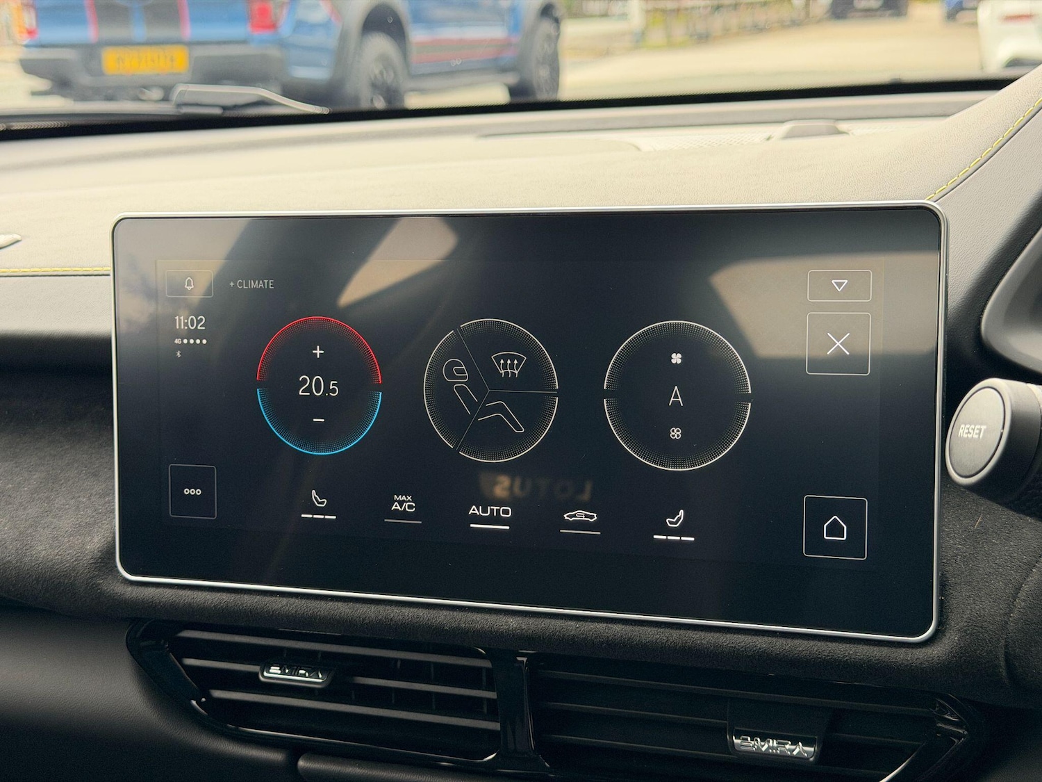 Used Lotus Emira 2024 for sale - 76801689: Photo 30