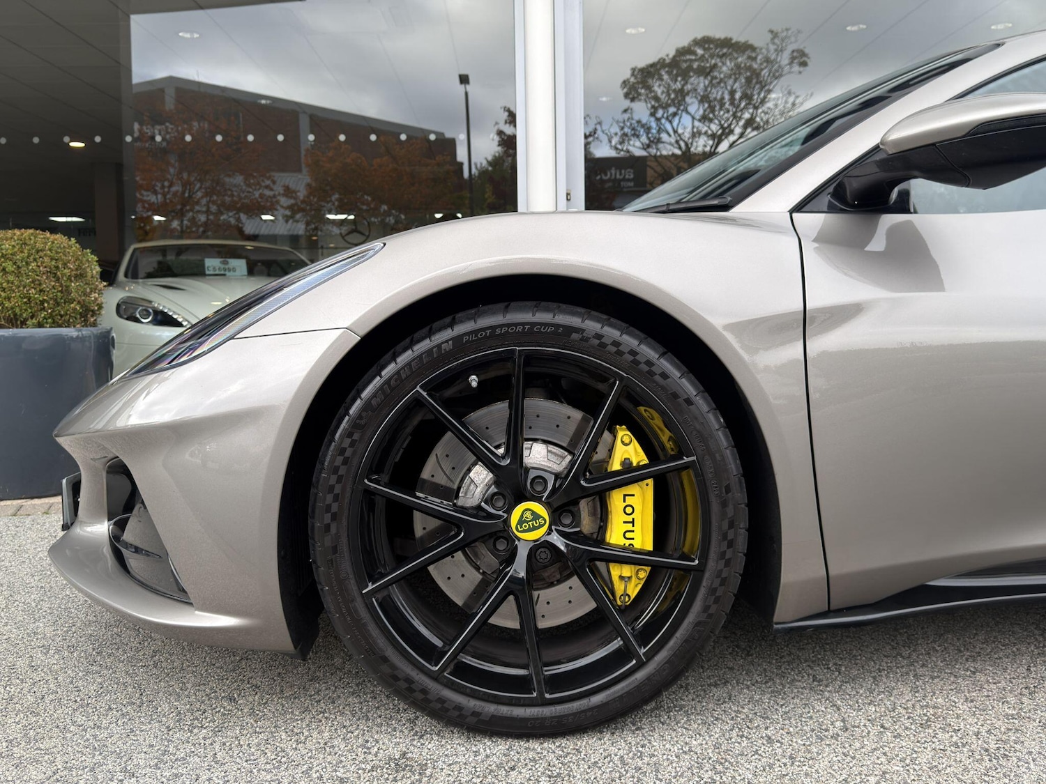 Used Lotus Emira 2024 for sale - 76801689: Photo 4