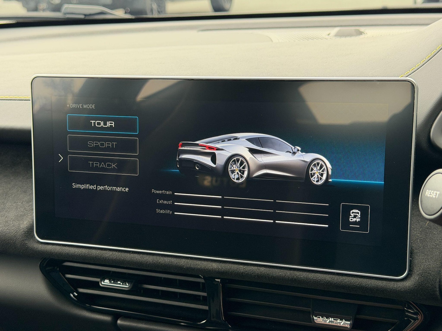 Used Lotus Emira 2024 for sale - 76801689: Photo 42