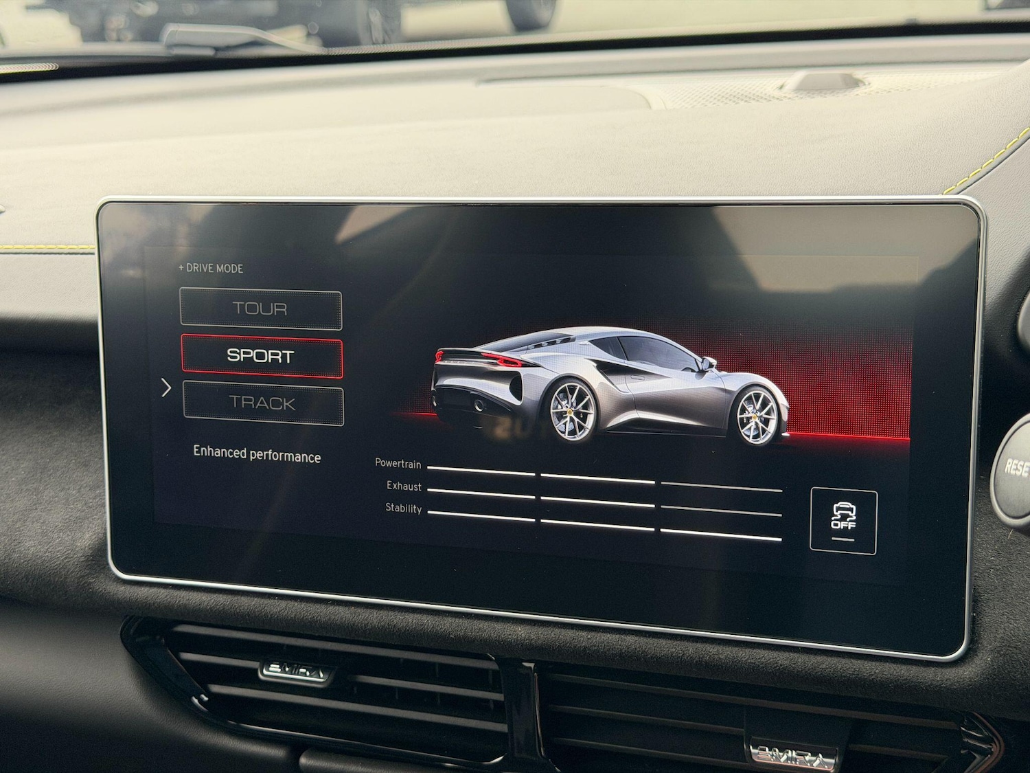 Used Lotus Emira 2024 for sale - 76801689: Photo 43