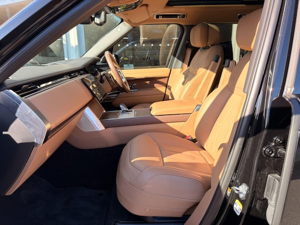 Used Land Rover Range Rover 2024 for sale - 76270695: Photo 11