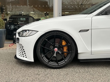 Used Jaguar XE 2019 for sale - 77230057: Photo