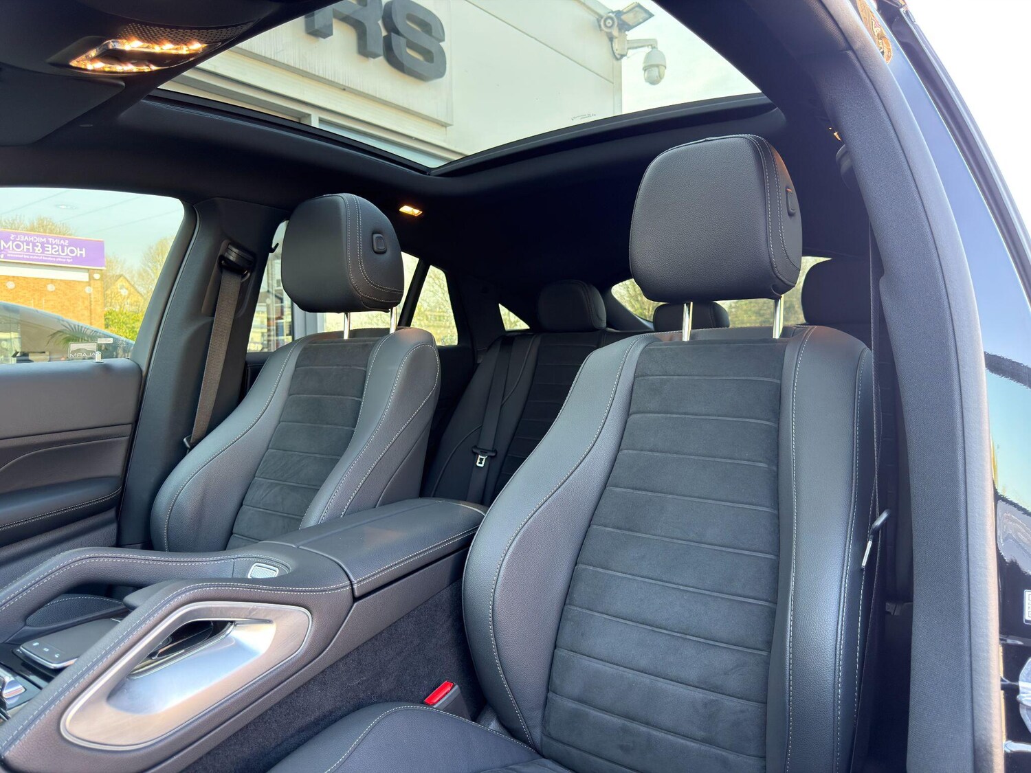 Used Mercedes-Benz GLE 2025 for sale - 78170150: Photo 16