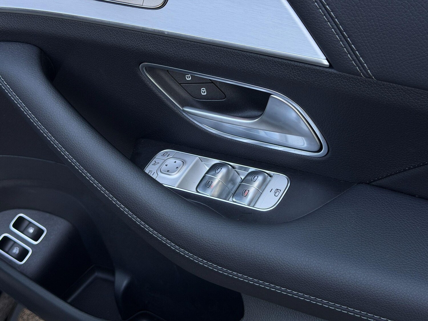 Used Mercedes-Benz GLE 2025 for sale - 78170150: Photo 46