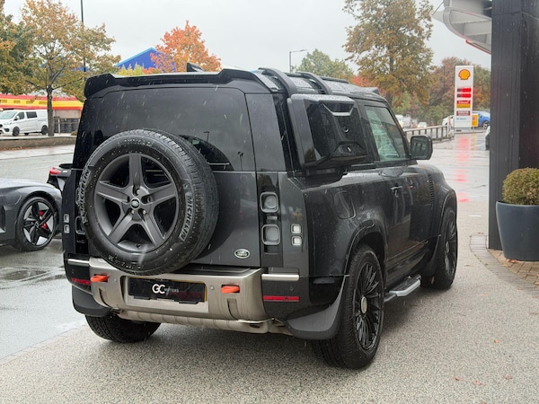 Used Land Rover Defender 90 2022 for sale - 75140195: Photo 10