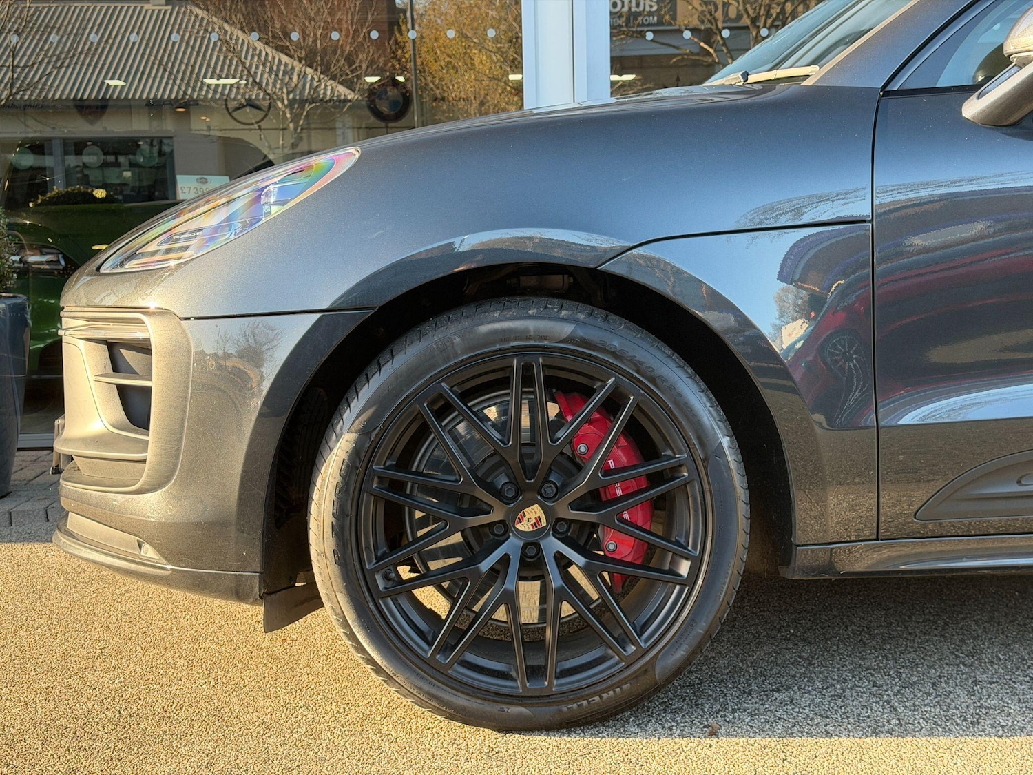 Used Porsche Macan 2023 for sale - 76689110: Photo 4