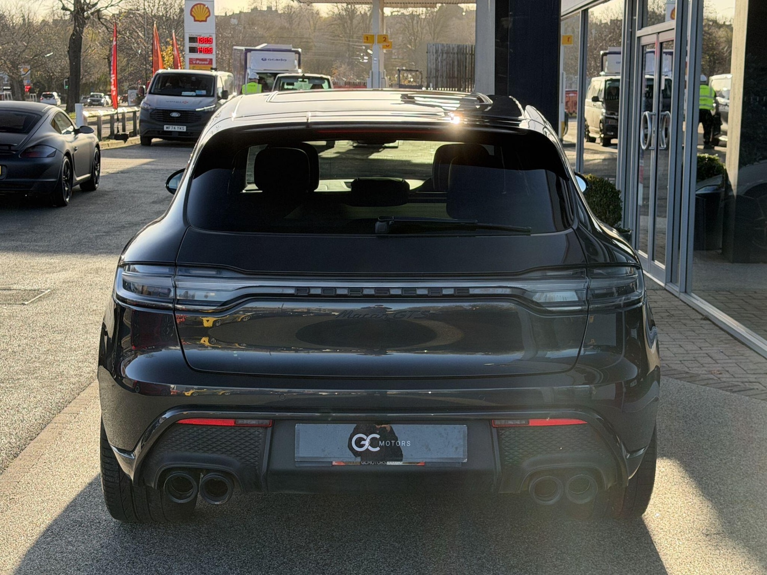 Used Porsche Macan 2023 for sale - 76689110: Photo 7