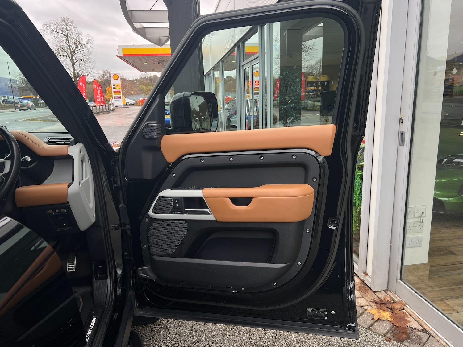 Used Land Rover Defender 2022 for sale - 76549604: Photo 22