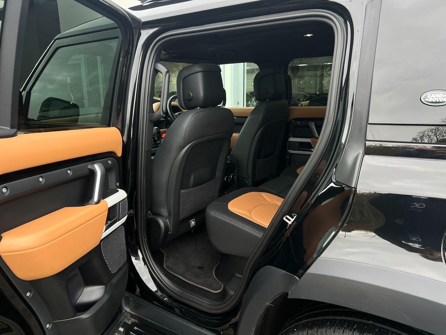 Used Land Rover Defender 2022 for sale - 76549604: Photo 26