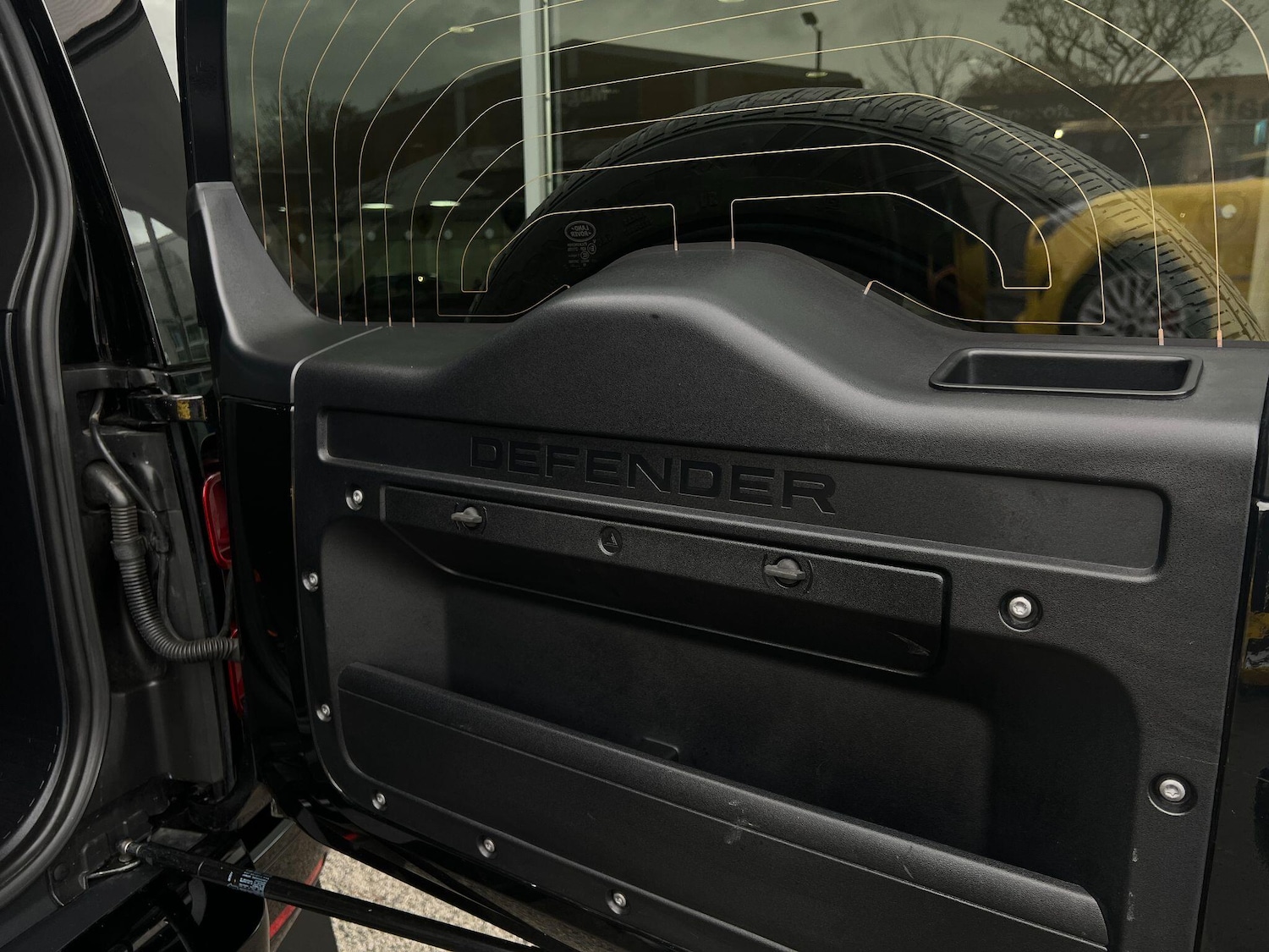 Used Land Rover Defender 2022 for sale - 76549604: Photo 32