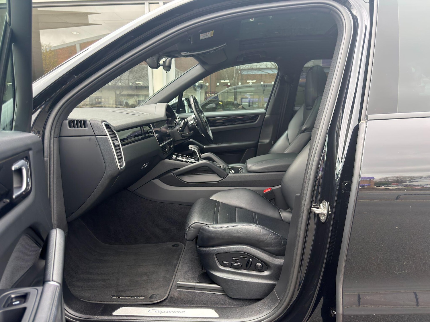 Used Porsche Cayenne 2021 for sale - 78035029: Photo 15