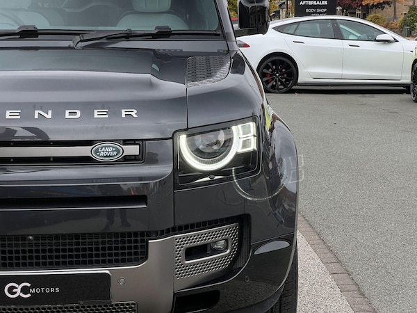 Used Land Rover Defender 130 2025 for sale - 76270874: Photo 66