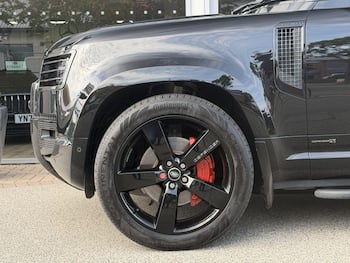 Used Land Rover Defender 90 2025 for sale - 79634627: Photo
