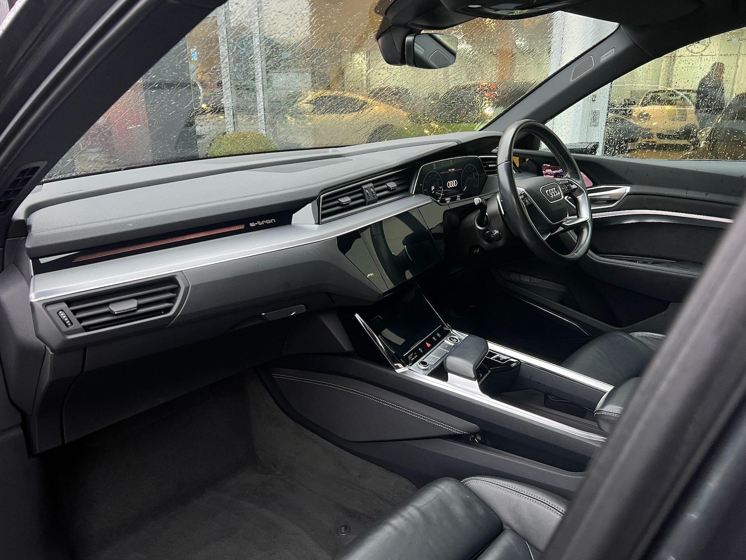 Used Audi e-tron 2021 for sale - 76572875: Photo 11