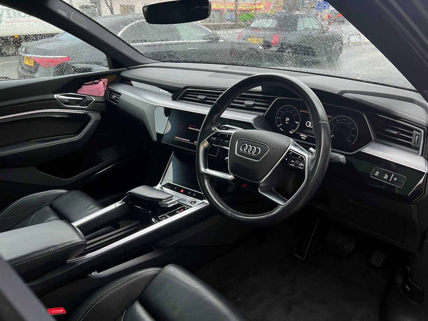 Used Audi e-tron 2021 for sale - 76572875: Photo 12