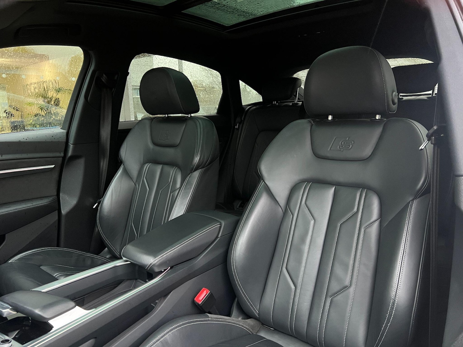 Used Audi e-tron 2021 for sale - 76572875: Photo 14