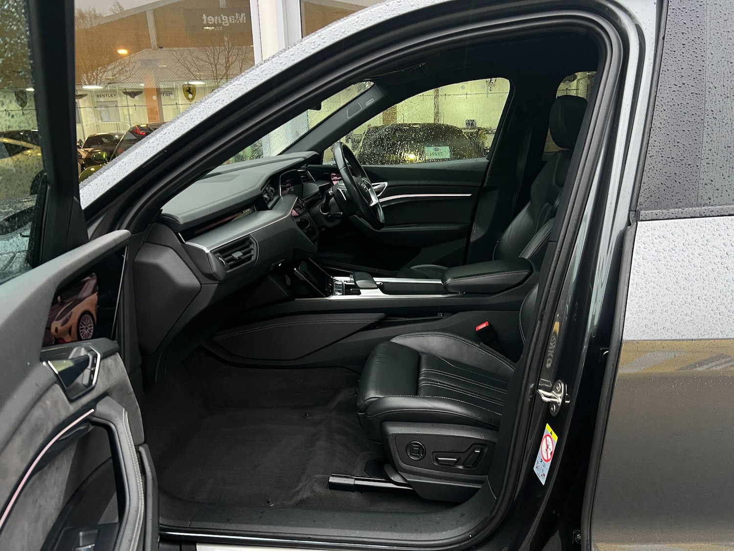 Used Audi e-tron 2021 for sale - 76572875: Photo 20