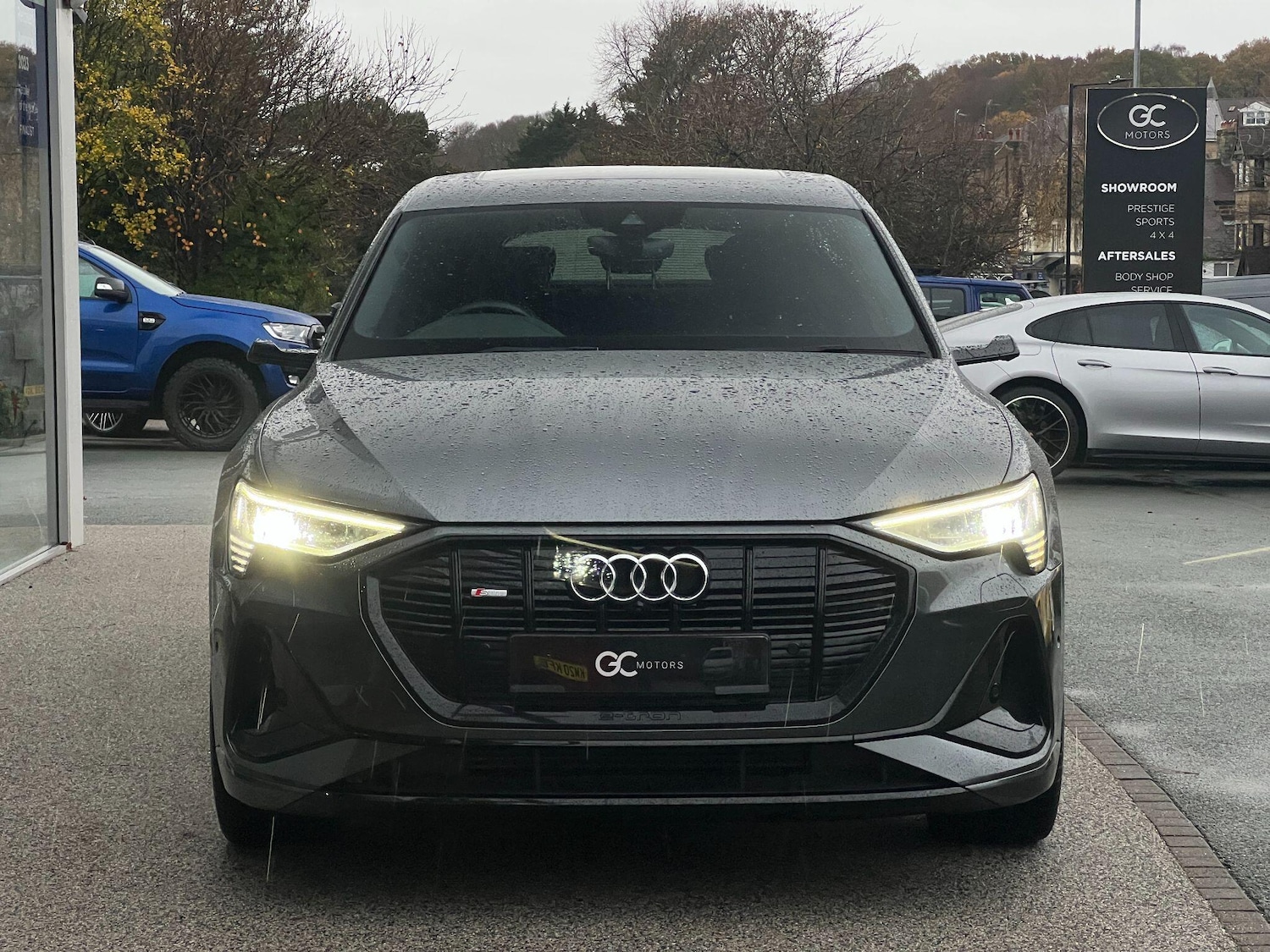 Used Audi e-tron 2021 for sale - 76572875: Photo 3