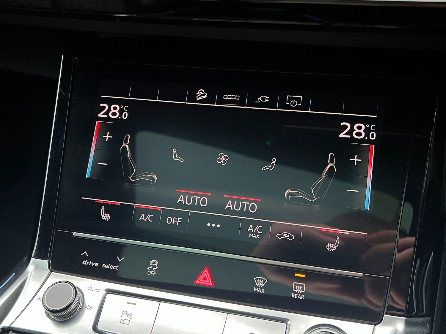 Used Audi e-tron 2021 for sale - 76572875: Photo 53