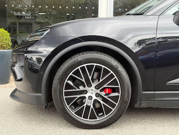 Used Porsche Macan 2024 for sale - 79291580: Photo