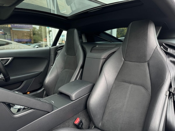 Used Jaguar F-Type 2019 for sale - 75634422: Photo 13