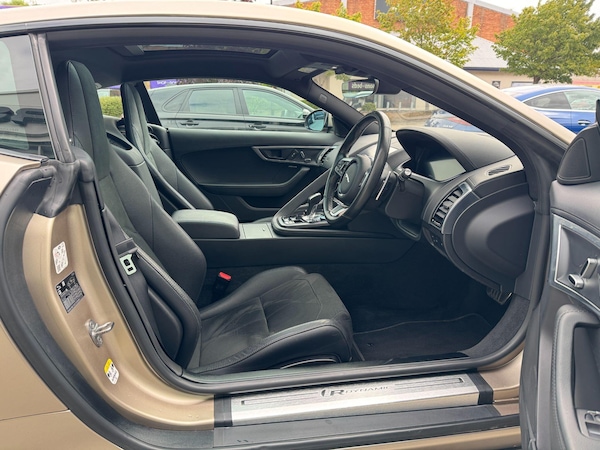 Used Jaguar F-Type 2019 for sale - 75634422: Photo 20