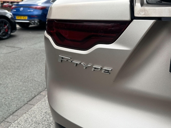Used Jaguar F-Type 2019 for sale - 75634422: Photo 65